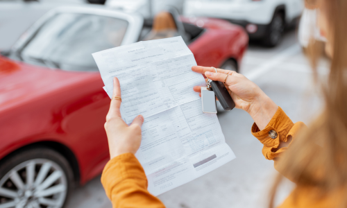 Cómo gestionar la devolución de un coche de renting: diferenciando el desgaste normal de los daños